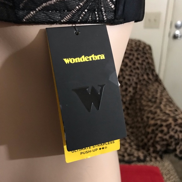 Strapless wonder bra - Picture 3 of 7